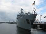 Die Fregatte Schleswig-Holstein (F216,Bj.1994) liegt am 18.06.2011 am im Kieler Tirpitzhafen w�hrend der 'Open Ships 2011' vor Anker.