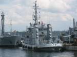 Der Schlepper L�tje H�rn (Y812,Bj.1990) liegt am 18.06.2011 am im Kieler Tirpitzhafen w�hrend der 'Open Ships 2011' vor Anker.