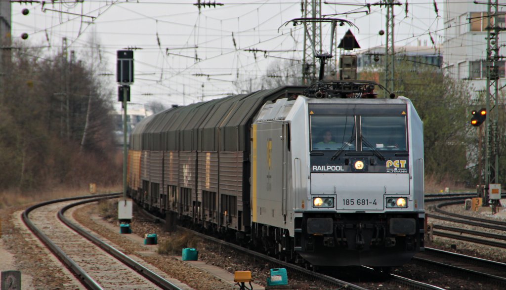 Die 185 681 in M�nchen am 3.4.2012!