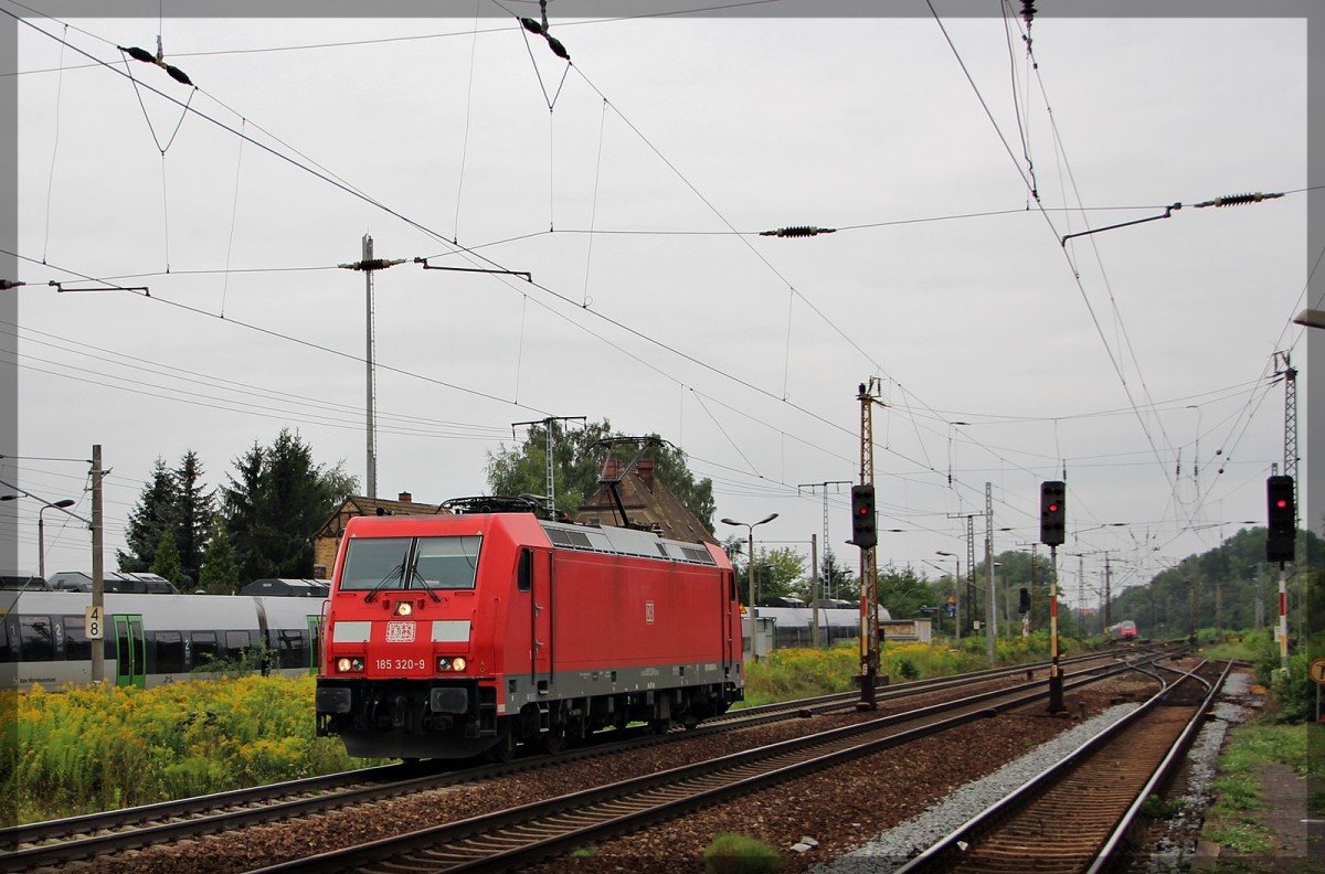 185 320 bei der Durchfahrt in Leipzig-Thekla am 19.08.2015