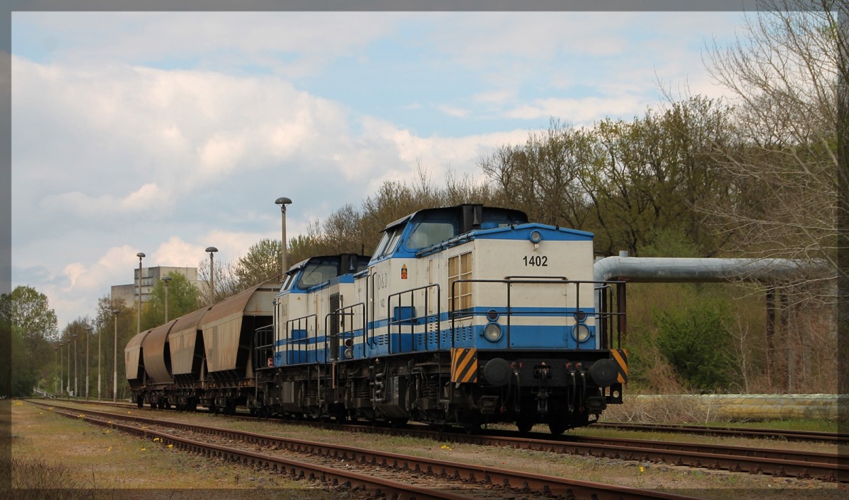 D&D 1402 und 1702 ( 203 105 und 203 130 ) in Neubrandenburg im IAB am 02.05.2015