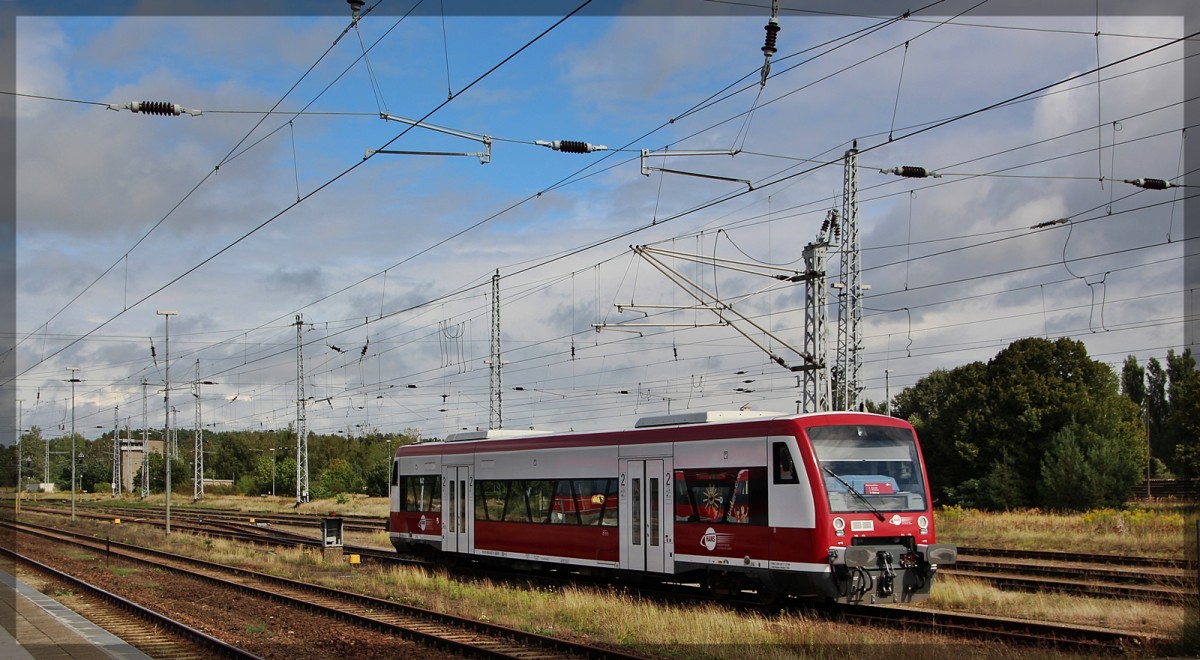 EGP/HANS VT 650.06 bei einer Rangierfahrt am 05.09.2015 in Neustrelitz Hbf